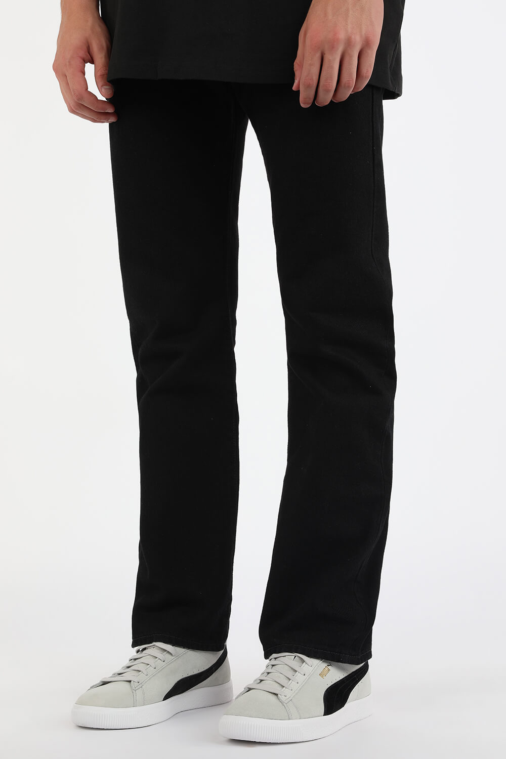 תמונת כל הלוק של נעלי סניקרס וינטג' מזמש